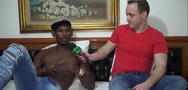  SUITE69 - Pornstar Kadu Castro revela os bastidores das gravações - Parte 1